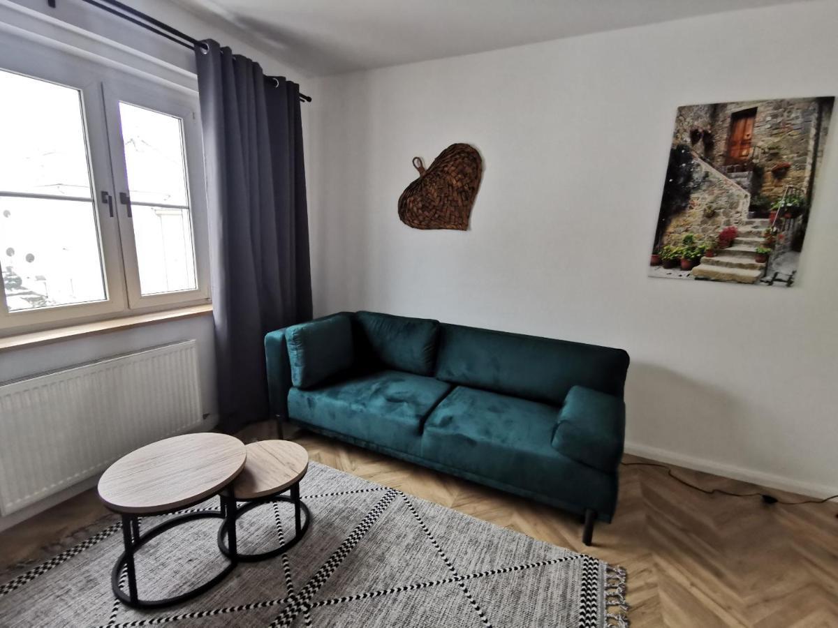 Apartament Black&White Jelenia Góra Εξωτερικό φωτογραφία